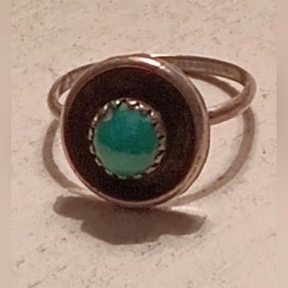 Authentic Vintage Native American Shadow Box Ring - Picture 4 of 8